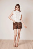 Authentic-Lederhosen-Women-Lia-Pose